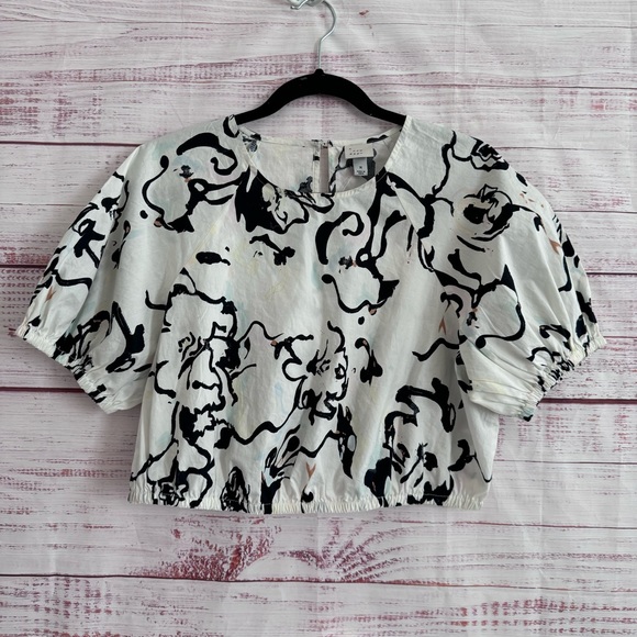 Slim Fit Puff Short Sleeve White Black Printed Top - Picture 4 of 5